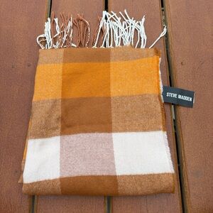 Steve Madden Buffalo Checkered Colorblock Scarf in Orange and White